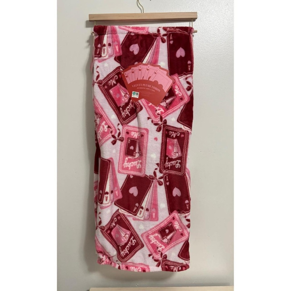 Velvet Plush Throw Blanket - Pink and Red